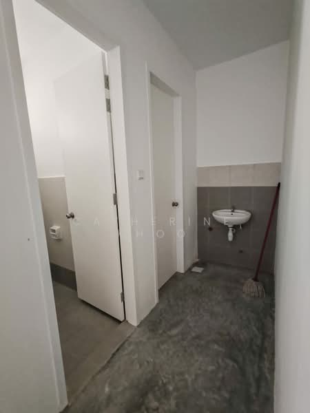 Factory for Rent in Taman Industri Jaya (Skudai) - Catherine Khoo - Bathroom - PropertyGuru.com.my