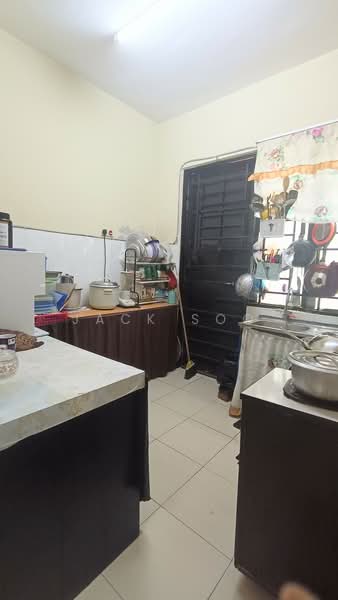 2-storey Terraced House for Sale in Taman Saujana Ampang (Ampang) - Jack Soo - Kitchen - PropertyGuru.com.my