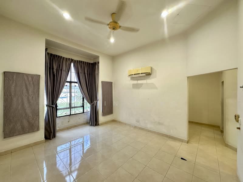 Rumah Teres 2 Tingkat untuk Dijual di Setia Alam (Selangor) - Austin Wong - Living Room - PropertyGuru.com.my