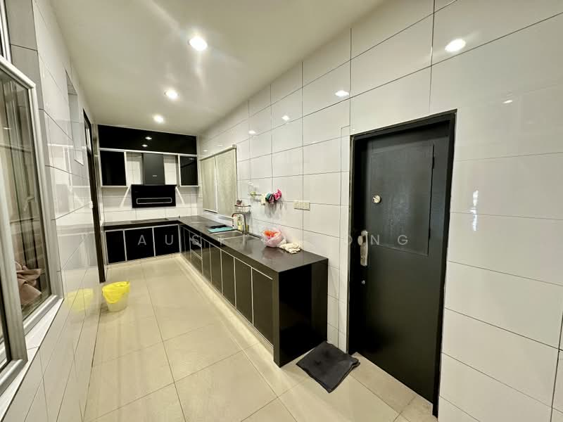 Rumah Teres 2 Tingkat untuk Dijual di Setia Alam (Selangor) - Austin Wong - Kitchen - PropertyGuru.com.my