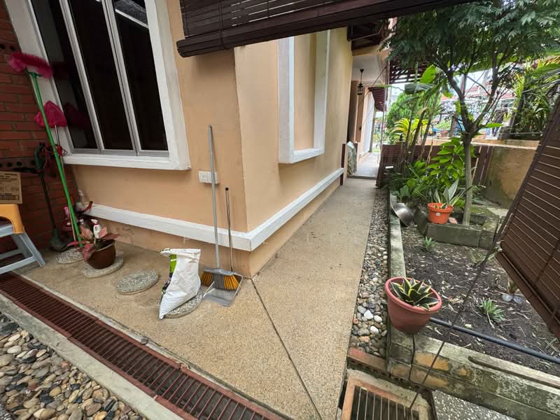 Semi-Detached House for Sale in Taman Yarl (Jalan Klang Lama (Old Klang Road)) - Paul Lee - Exterior - PropertyGuru.com.my