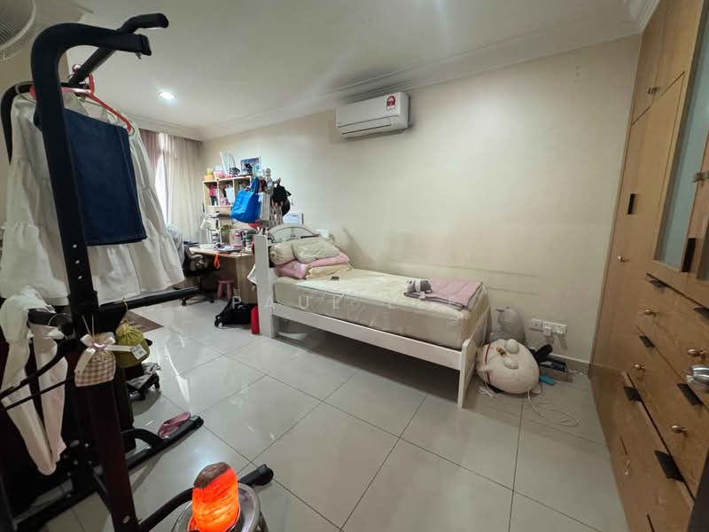Semi-Detached House for Sale in Taman Yarl (Jalan Klang Lama (Old Klang Road)) - Paul Lee - Bedroom - PropertyGuru.com.my