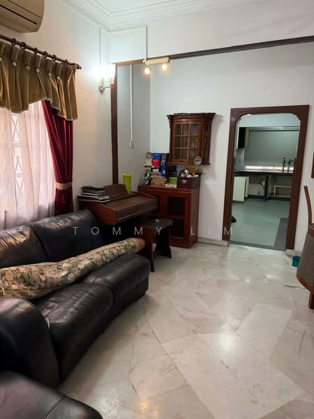 2-storey Terraced House for Sale in Bukit Rahman Putra (Sungai Buloh) - Tommy Lim - Living Room - PropertyGuru.com.my