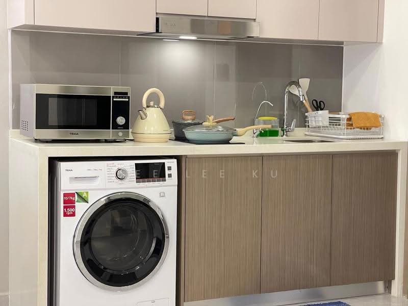 Service Residence for Sale at Agile Bukit Bintang - Bee Lee Ku - Kitchen - PropertyGuru.com.my