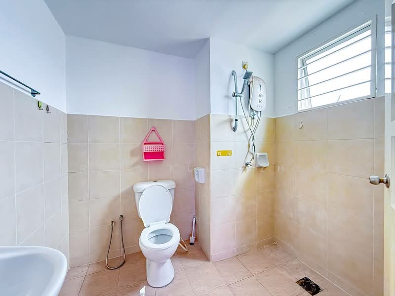 Condominium for Rent at Ampang Putra Residency - Zarema Kulbuzheva - Bathroom - PropertyGuru.com.my