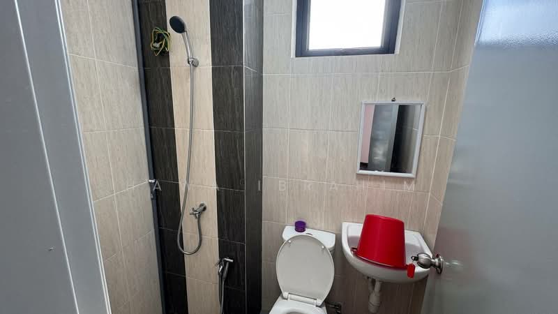 Condominium for Rent at Vista Bangi - Hawa Ibrahim - Bathroom - PropertyGuru.com.my