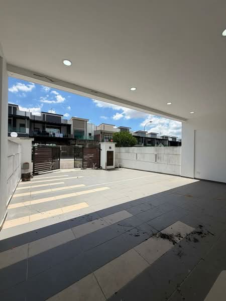 2-storey Terraced House for Sale in Taman Puteri Wangsa (Ulu Tiram) - Zack Chow - Exterior - PropertyGuru.com.my
