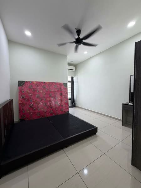 2-storey Terraced House for Sale in Taman Puteri Wangsa (Ulu Tiram) - Zack Chow - Bedroom - PropertyGuru.com.my