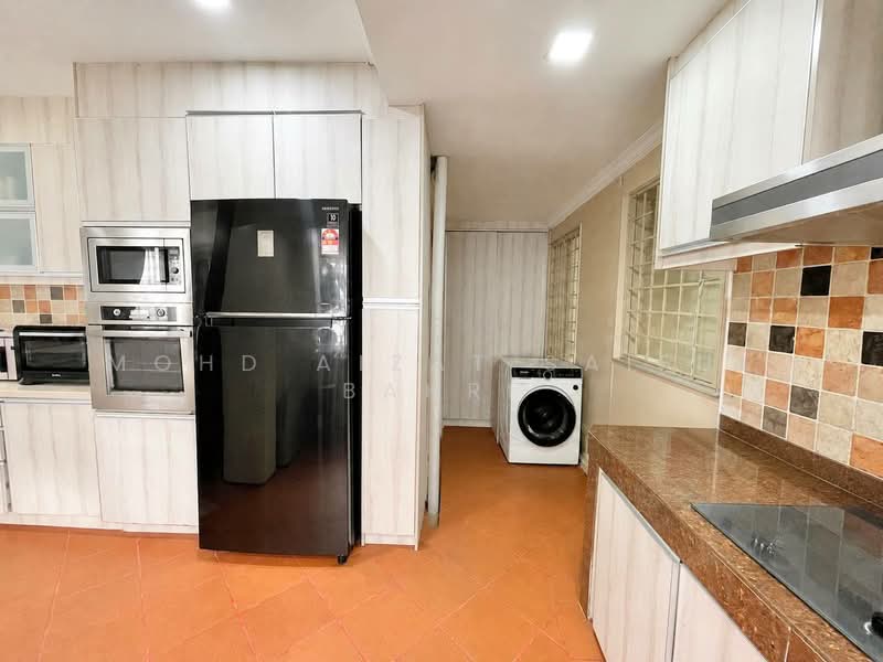 Rumah Teres 1.5 Tingkat untuk Dijual di Usj 2 (Subang Jaya) - Mohd Aizat Saiful Bahri - Kitchen - PropertyGuru.com.my