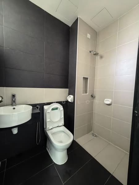 Service Residence for Sale at Vida Heights - Sheng Long - Bathroom - PropertyGuru.com.my