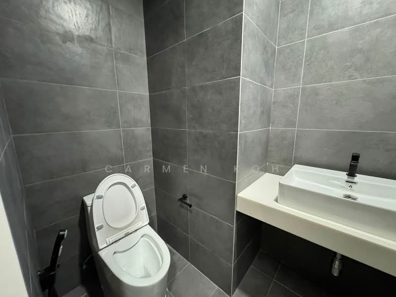Servis Apartment untuk Disewa di The Mate @ Damansara Jaya - Carmen Koh - Bathroom - PropertyGuru.com.my