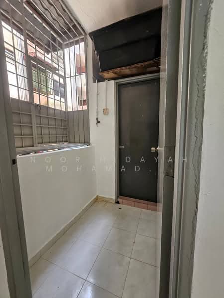 Apartment for Sale at Siantan Apartment - Noor Hidayah Mohamad Noor - Interior - PropertyGuru.com.my