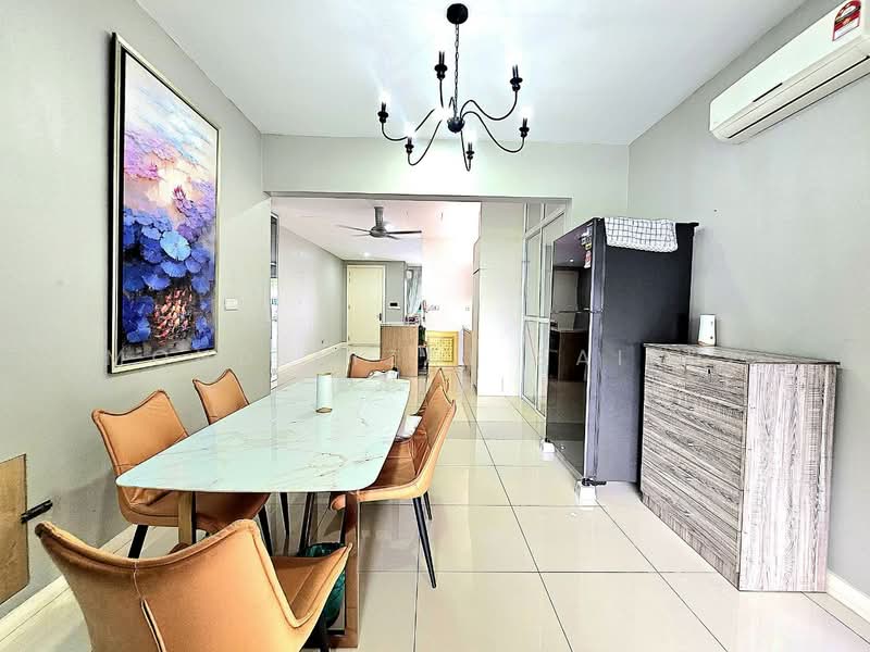 2-storey Terraced House for Sale in Cyberjaya (Selangor) - Mohd Aizat Saiful Bahri - Dining Room - PropertyGuru.com.my