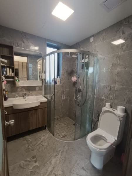 Rumah Kluster untuk Dijual di Forest City (Gelang Patah) - Ong Lih Shyan - Bathroom - PropertyGuru.com.my