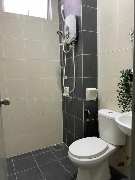 Rumah Bandar untuk Dijual di Kuala Selangor (Selangor) - Shazwan CH - Bathroom - PropertyGuru.com.my