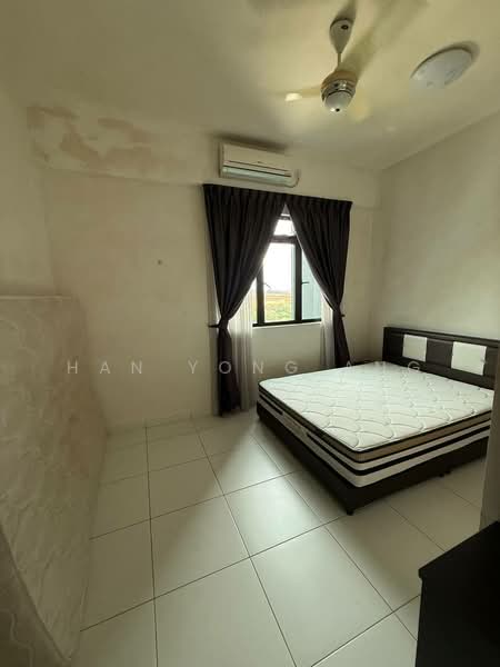 Service Residence for Rent at Sky Oasis Residence (Pangsapuri Oasis 1) - Han Yong Ang - Bedroom - PropertyGuru.com.my