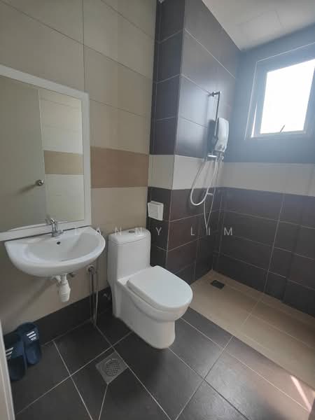 Kondominium untuk Disewa di Edge 360 - Danny Lim - Bathroom - PropertyGuru.com.my
