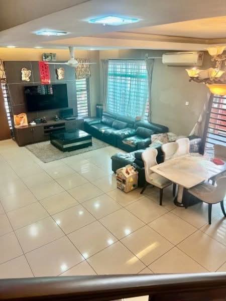 Cluster House for Sale in Austin Heights (Tebrau) - Ong Lih Shyan - Living Room - PropertyGuru.com.my