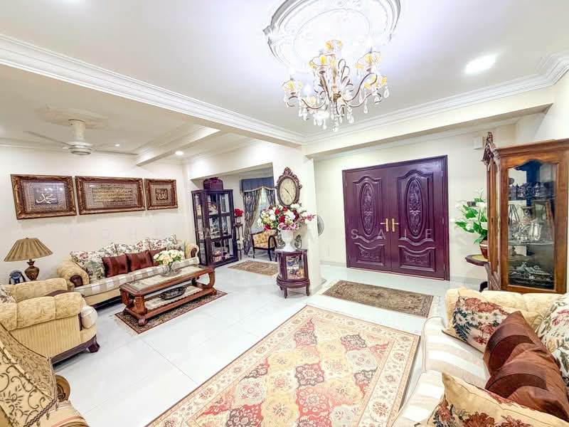 Rumah Teres 2 Tingkat untuk Dijual di Cheras (Kuala Lumpur) - Mohd Aizat Saiful Bahri - Living Room - PropertyGuru.com.my