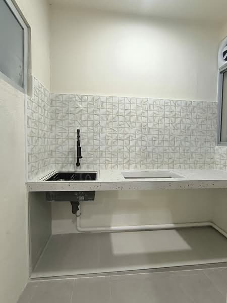 Condominium for Rent at Residensi Sateria - Rohani Daud - Kitchen - PropertyGuru.com.my