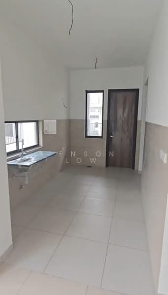 Rumah Berkembar untuk Disewa di Seksyen U17 (Shah Alam) - Jenson Low - Kitchen - PropertyGuru.com.my