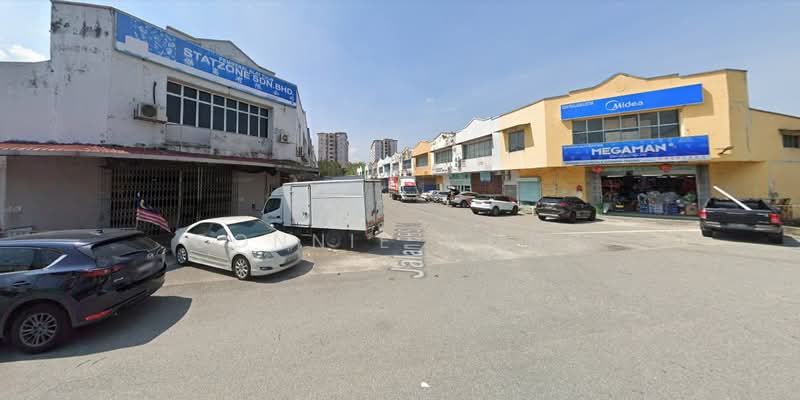 Kilang untuk Dijual di Taman Perindustrian Bukit Serdang (Seri Kembangan) - Connie Wong - Exterior - PropertyGuru.com.my