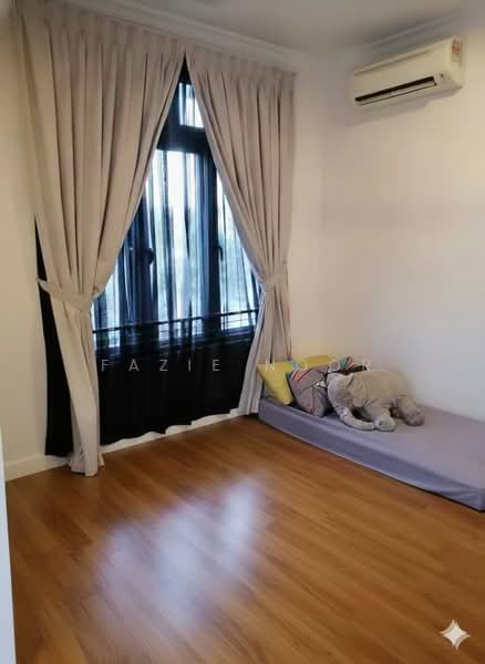 Rumah Teres 3 Tingkat untuk Dijual di Denai Alam (Shah Alam) - Fazie Noor - Bedroom - PropertyGuru.com.my
