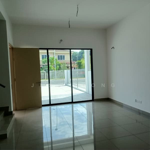 Rumah Teres untuk Dijual di Setapak (Kuala Lumpur) - Jess Leong - Living Room - PropertyGuru.com.my