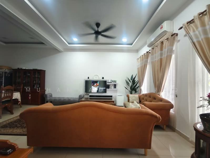 2-storey Terraced House for Rent in Cyberjaya (Selangor) - Muhammad Taufeeq - Living Room - PropertyGuru.com.my