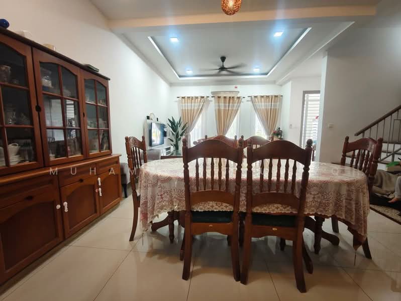 2-storey Terraced House for Rent in Cyberjaya (Selangor) - Muhammad Taufeeq - Dining Room - PropertyGuru.com.my
