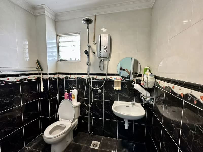 2-storey Terraced House for Sale in Kota Kemuning (Shah Alam) - Austin Wong - Bathroom - PropertyGuru.com.my