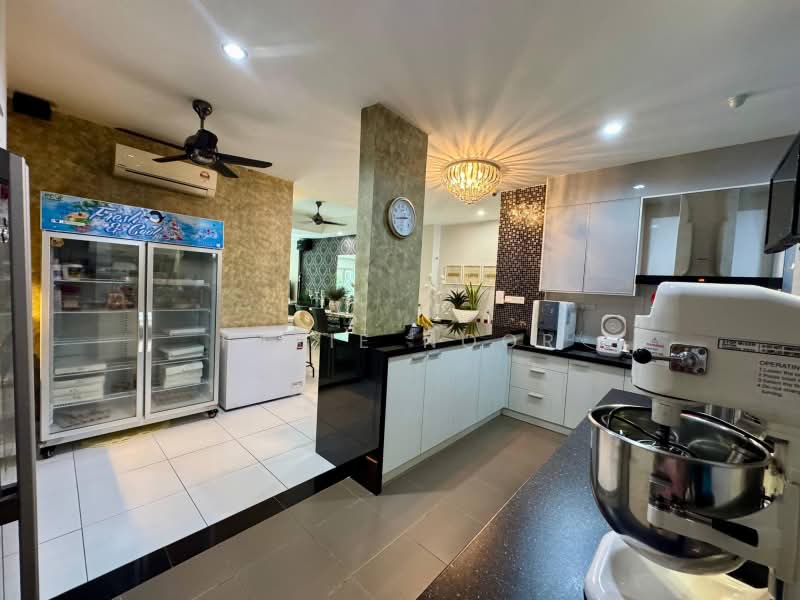 Rumah Teres untuk Dijual di Denai Alam (Shah Alam) - Fazie Noor - Kitchen - PropertyGuru.com.my