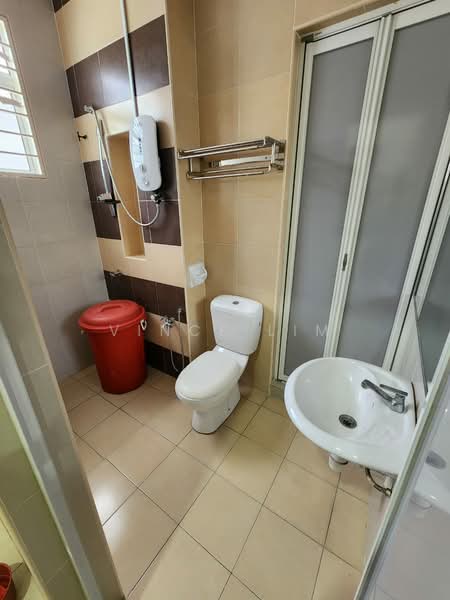 Rumah Teres 2 Tingkat untuk Dijual di Taman Cheras Idaman 2 (Cheras) - Vince Lim - Bathroom - PropertyGuru.com.my
