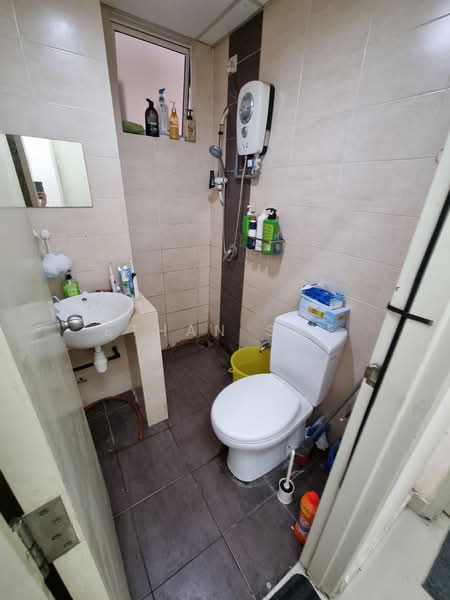 Condominium for Rent at Cova Suites - Ethan Swe - Bathroom - PropertyGuru.com.my