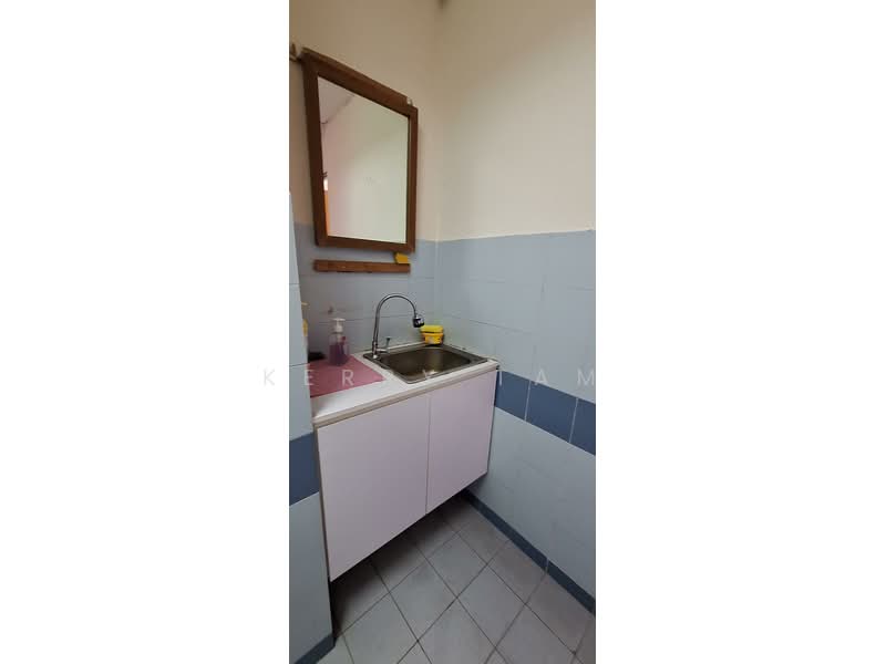 Office for Rent in Dataran Prima (Petaling Jaya) - Kerry Tam - Bathroom - PropertyGuru.com.my