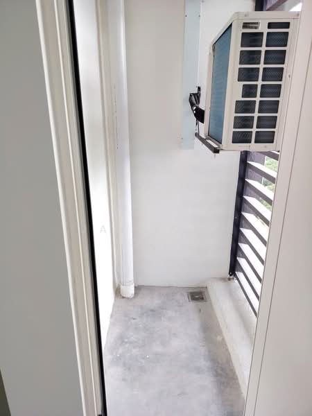 Servis Apartment untuk Disewa di Edelweiss @ Tropicana Gardens - Jay Yong - Balcony - PropertyGuru.com.my