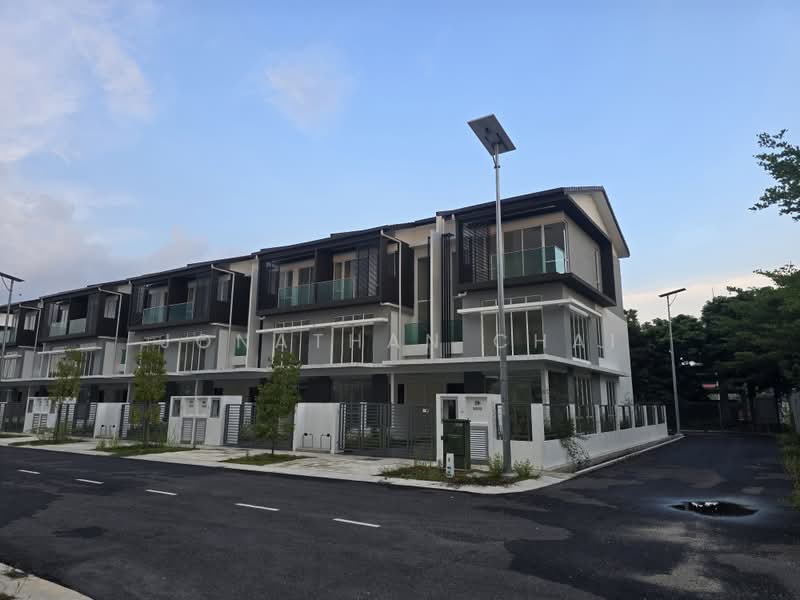 3-storey Terraced House for Sale in Saujana Rawang (Rawang) - Jonathan Chai - PropertyGuru.com.my