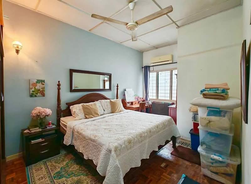 Rumah Teres 2 Tingkat untuk Dijual di Usj 4 (Subang Jaya) - CH LIM - Bedroom - PropertyGuru.com.my