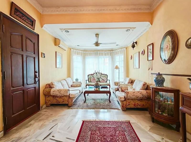 Rumah Teres 2 Tingkat untuk Dijual di Usj 4 (Subang Jaya) - CH LIM - Living Room - PropertyGuru.com.my