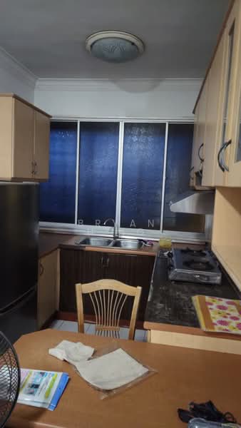 Kondominium untuk Dijual di N-Park Condominium - Bryan H'ng - Kitchen - PropertyGuru.com.my