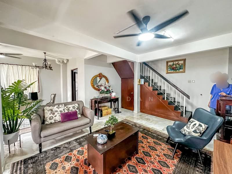 Condominium for Sale at Villa OUG - Ashraff Daniel - Living Room - PropertyGuru.com.my