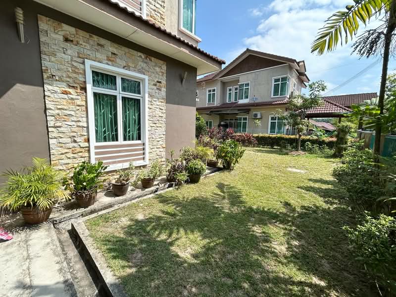 Bungalow for Sale in Desa Pinggiran Putra (Dengkil) - Mohd Khairul Amilin - Exterior - PropertyGuru.com.my