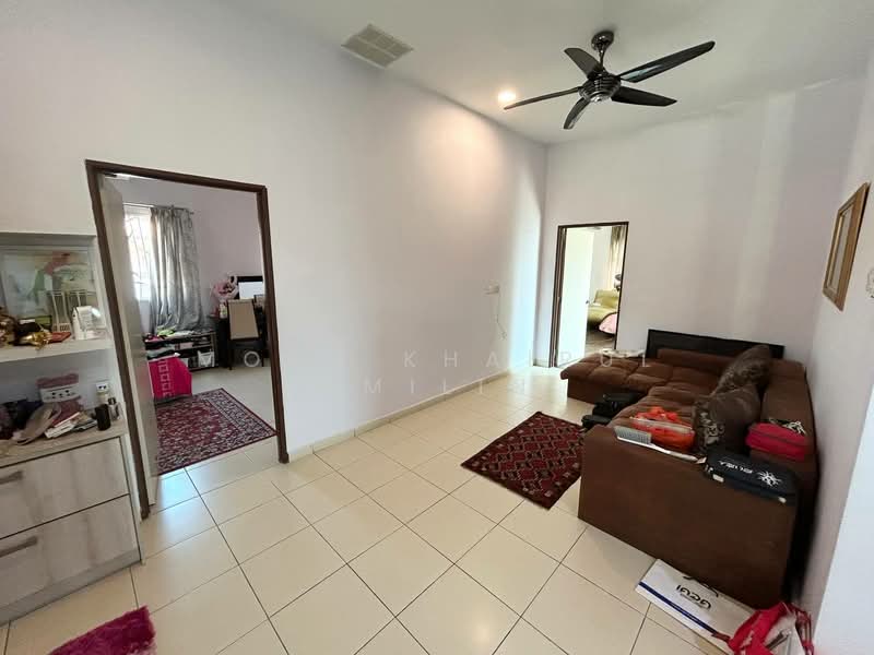Bungalow for Sale in Desa Pinggiran Putra (Dengkil) - Mohd Khairul Amilin - Living Room - PropertyGuru.com.my