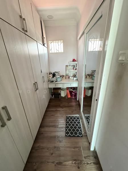 Bungalow for Sale in Desa Pinggiran Putra (Dengkil) - Mohd Khairul Amilin - Study - PropertyGuru.com.my
