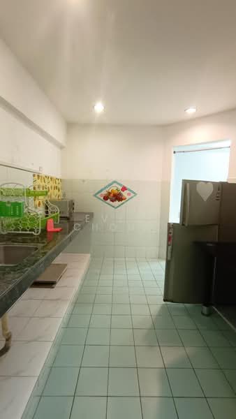 Service Residence for Sale at Serdang Skyvillas (Serdang Perdana) - Even Chong - Kitchen - PropertyGuru.com.my