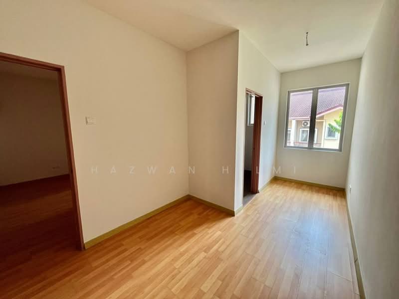 2-storey Terraced House for Sale in Denai Alam (Shah Alam) - Hazwan Hilmi - Interior - PropertyGuru.com.my