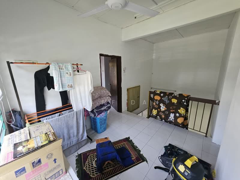 Rumah Teres 2 Tingkat untuk Dijual di Taman Lestari Putra (Seri Kembangan) - Ashraff Daniel - Interior - PropertyGuru.com.my