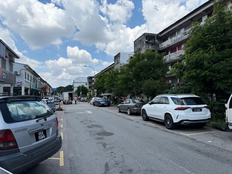 Shop for Rent in Taman Jinjang Baru (Batu) - Ryan Swe - Exterior - PropertyGuru.com.my