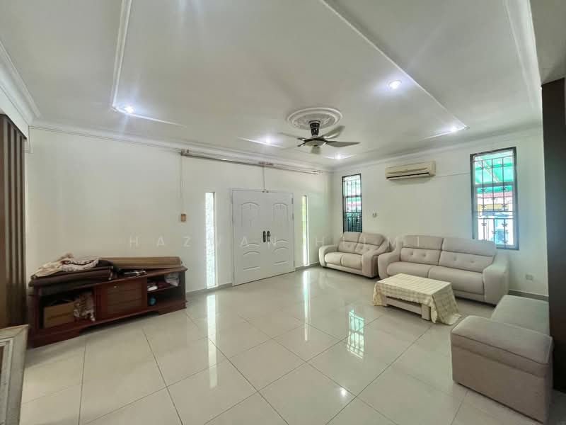 Semi-Detached House for Sale in Taman Kajang Impian (Kajang) - Hazwan Hilmi - Living Room - PropertyGuru.com.my