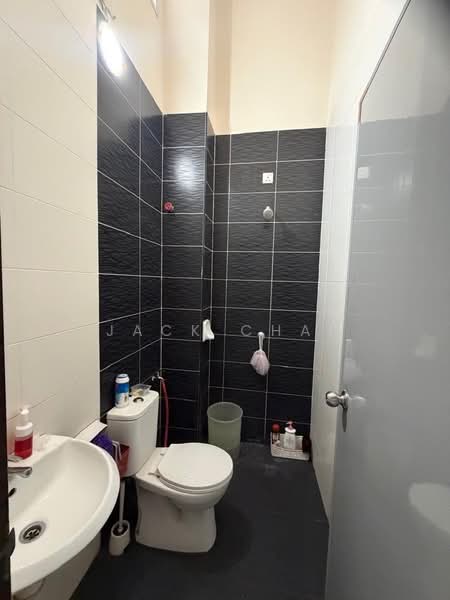 1-storey Terraced House for Sale in Bandar Putra (Kulai) - Jack Chai - PropertyGuru.com.my